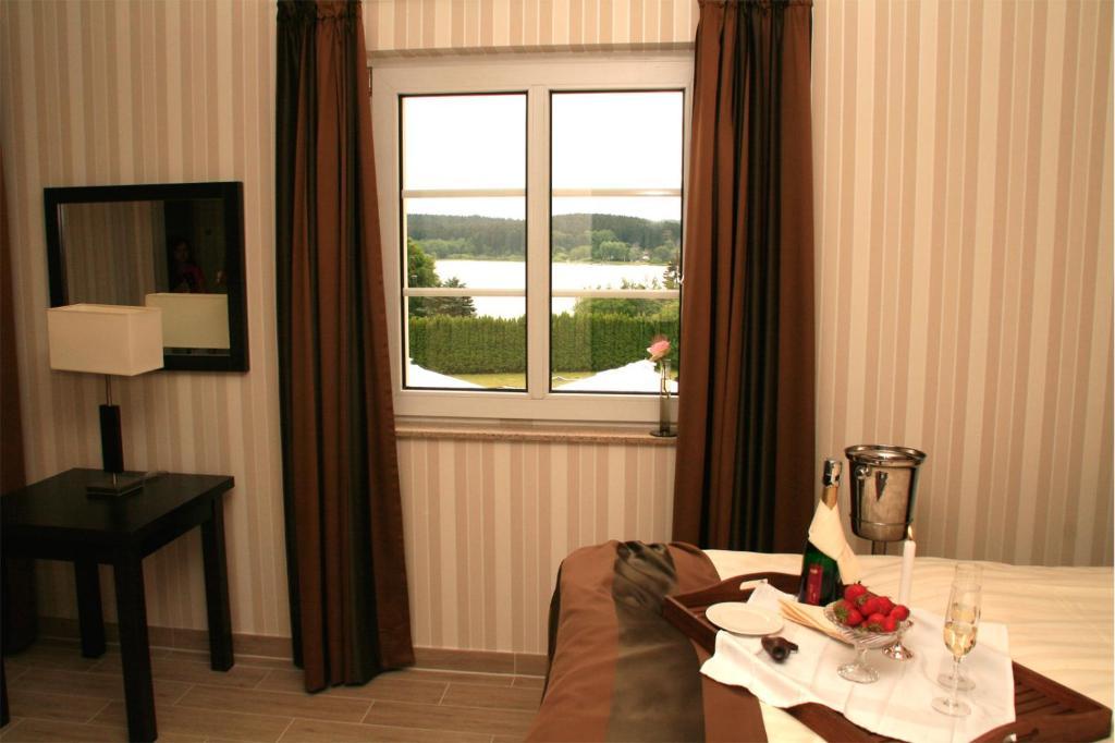 Waldhotel Marienheide Exteriör bild